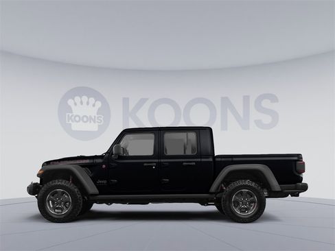 Used 2021 Jeep Gladiator Willys image 2