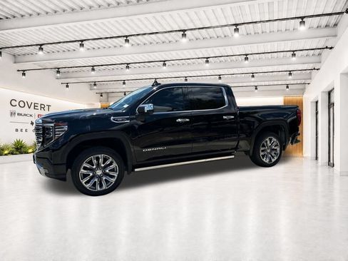 Used 2022 GMC Sierra 1500 Denali w/ Denali Reserve Package AWD/4WD image 5