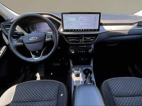 Used 2023 Ford Escape Active w/ Tech Pack #1 AWD/4WD image 7