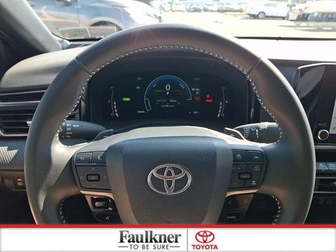 Certified 2025 Toyota Camry SE FWD image 18