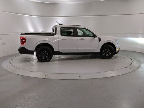 New 2026 Ford Maverick Lariat w/ Black Appearance Package image 2