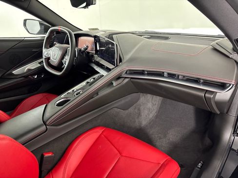 Used 2026 Chevrolet Corvette Stingray image 25