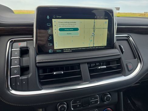 Used 2023 Chevrolet Tahoe Premier AWD/4WD image 23