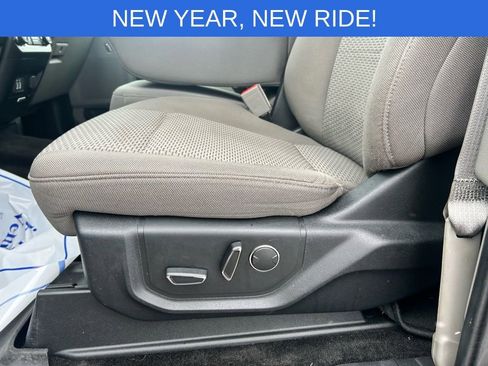 Used 2018 Ford F150 XLT w/ Equipment Group 302A Luxury image 17