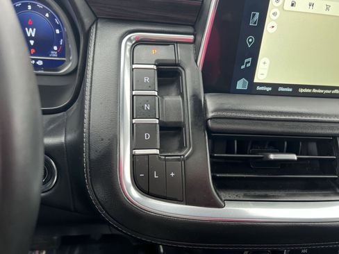 Used 2023 Chevrolet Tahoe Z71 w/ Luxury Package image 22