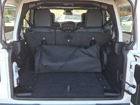 Used 2024 Jeep Wrangler Sahara w/ Technology Group image 27