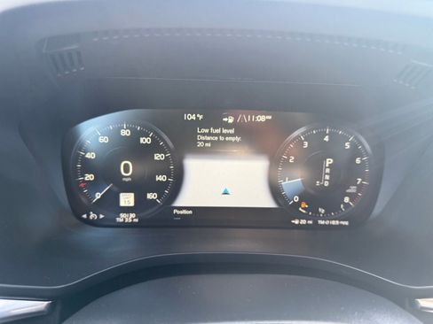 Used 2021 Volvo XC60 T5 Momentum FWD image 16