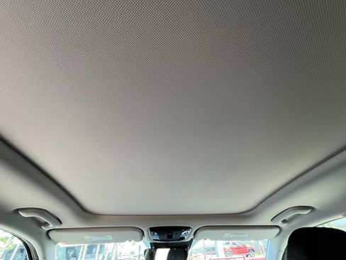 New 2025 Kia Sorento EX w/ Panoramic Sunroof Package image 19