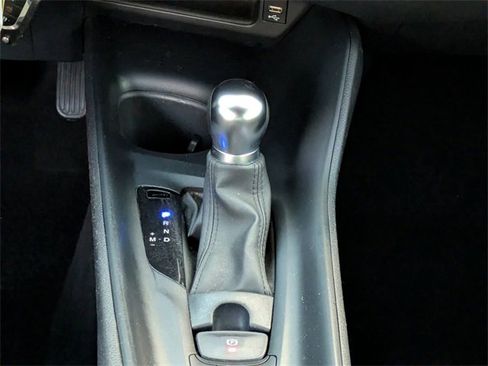 Used 2021 Toyota C-HR LE image 19