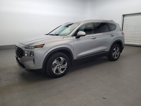 Used 2023 Hyundai Santa Fe SEL w/ Cargo Package AWD/4WD image 2