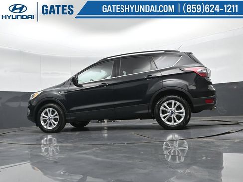 Used 2018 Ford Escape SE AWD/4WD image 41