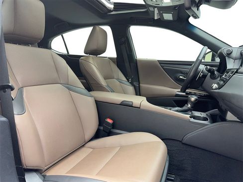 Used 2023 Lexus ES 350 w/ Premium Package image 46