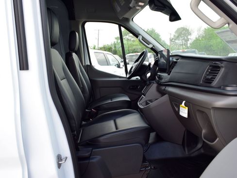 New 2026 Ford Transit 150 148 Medium Roof AWD image 22