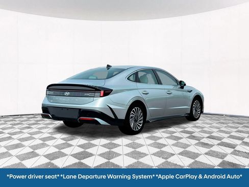 Used 2025 Hyundai Sonata SEL FWD image 11