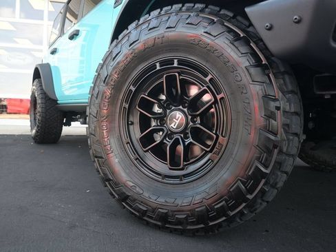 New 2025 Ford Bronco Badlands AWD/4WD image 9