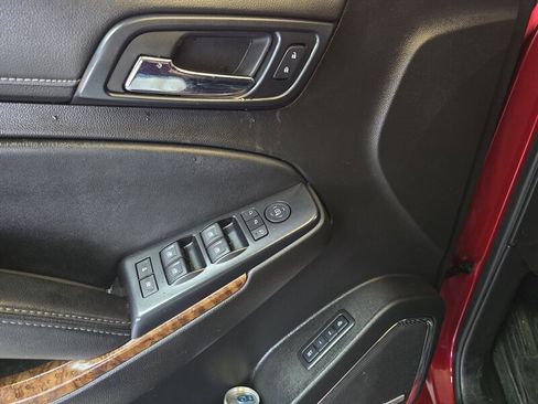 Used 2015 Chevrolet Suburban LTZ image 22