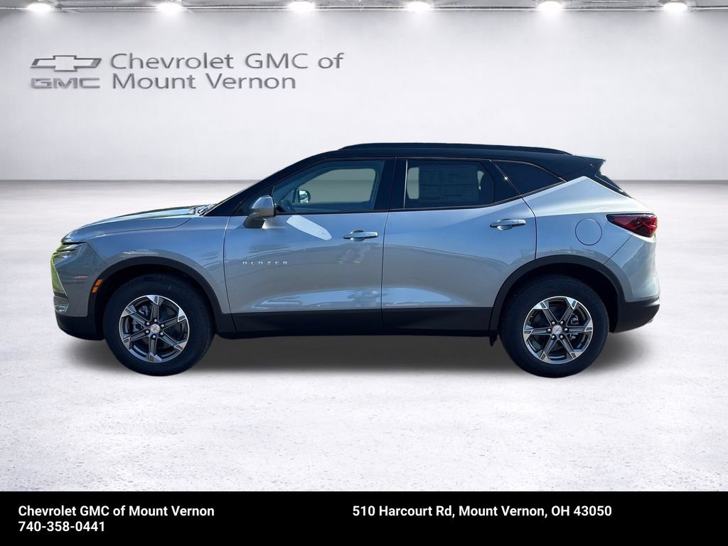 New 2026 Chevrolet Blazer LT w/ Convenience Package AWD/4WD image 2
