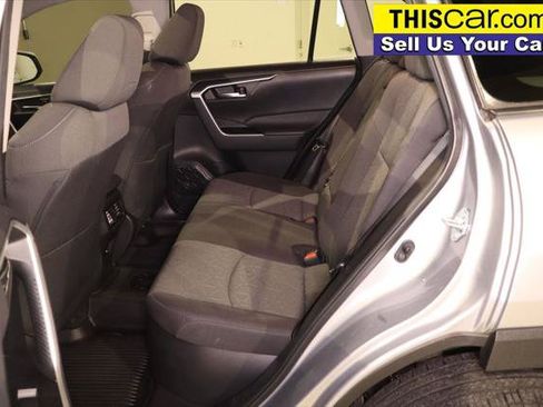 Used 2021 Toyota RAV4 XLE w/ Convenience Package AWD/4WD image 30
