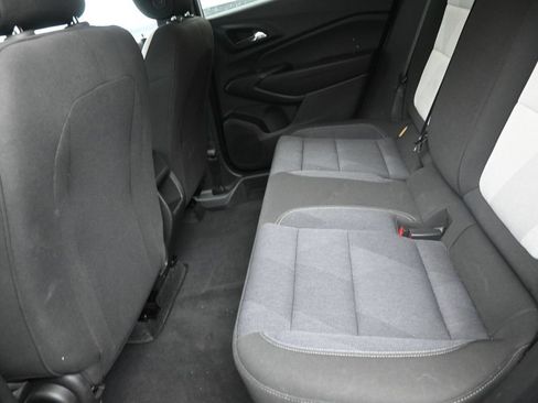 Used 2024 Chevrolet Trax LS w/ LS Convenience Package FWD image 14