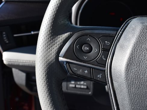 Used 2020 Toyota Avalon Limited image 15