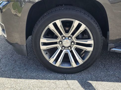 Used 2019 GMC Yukon SLT w/ Premium Edition RWD image 10