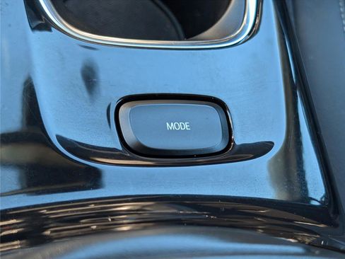 Used 2022 Buick Envision Preferred image 25