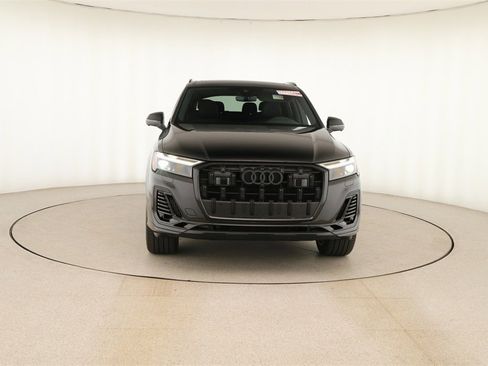 Used 2025 Audi Q7 3.0T Premium Plus image 11