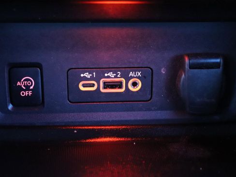 Used 2025 Nissan Sentra SV w/ All-Weather Package image 33