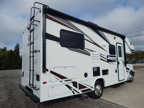 Used 2020 Chevrolet Express 4500 w/ RV Package image 3