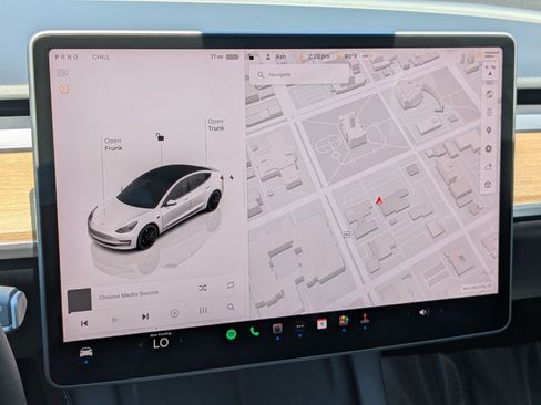 Used 2023 Tesla Model 3 Performance AWD/4WD image 25