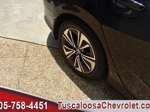 Used 2018 Honda Civic EX-T image 13