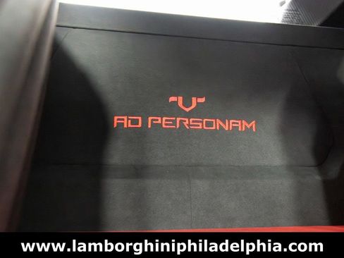 Used 2024 Lamborghini Revuelto image 12