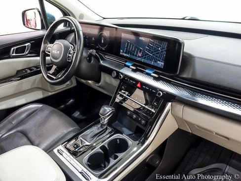 Used 2022 Kia Carnival SX Prestige image 35