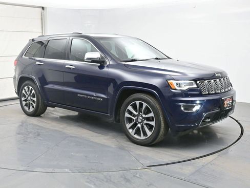Used 2017 Jeep Grand Cherokee Overland w/ Jeep Active Safety Group image 25