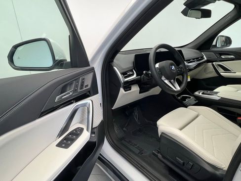 New 2026 BMW X1 xDrive28i w/ Technology Package AWD/4WD image 21