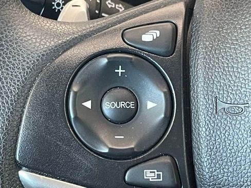 Used 2020 Honda Fit EX image 9