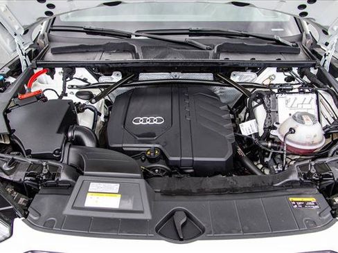 Used 2023 Audi Q5 2.0T Premium Plus w/ Premium Plus Package AWD/4WD image 26
