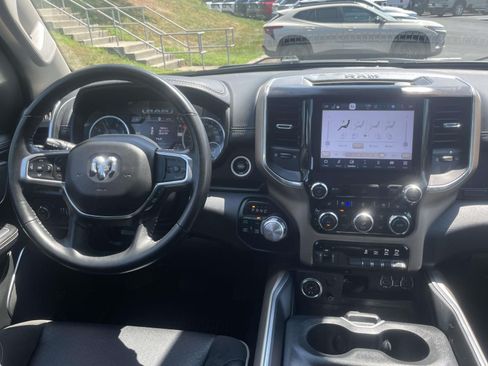Used 2022 RAM 1500 Laramie AWD/4WD image 11