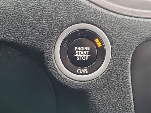 Used 2023 Dodge Charger SXT image 18