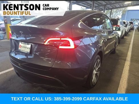 Used 2022 Tesla Model Y Long Range AWD/4WD image 2