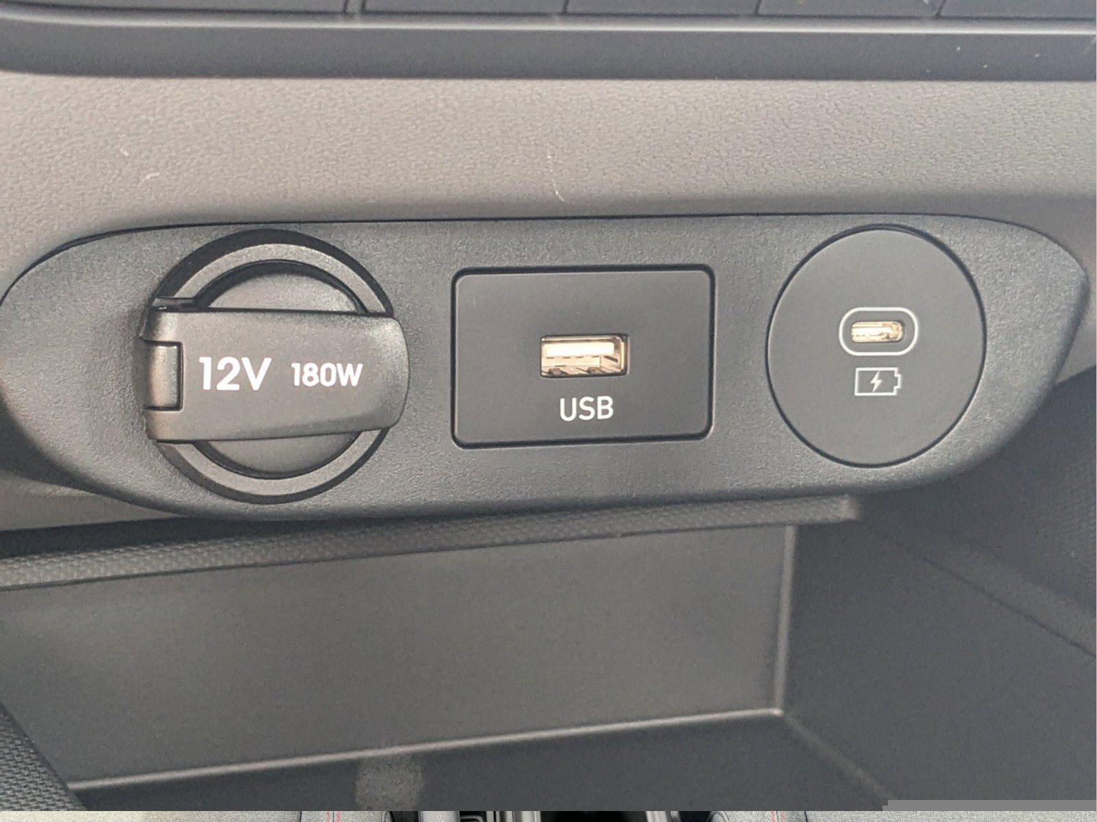 New 2026 Hyundai Elantra SE FWD image 22