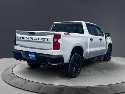 Used 2022 Chevrolet Silverado 1500 LT Trail Boss w/ Bed Protection Package AWD/4WD image 5