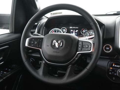 Used 2025 RAM 1500 Big Horn AWD/4WD image 17