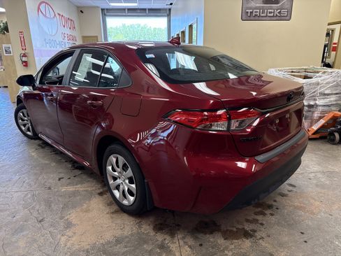 Used 2023 Toyota Corolla LE FWD image 7