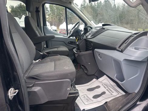 Used 2018 Ford Transit 150 XL image 19