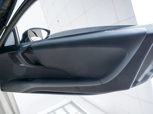 Used 2020 BMW i8 Coupe AWD/4WD image 22