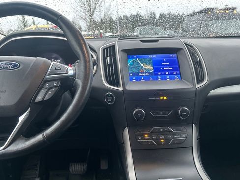 Used 2020 Ford Edge SEL w/ Cold Weather Package image 23