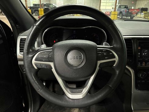 Used 2015 Jeep Grand Cherokee Altitude image 18