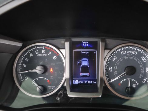 Used 2021 Toyota Tacoma SR5 image 15