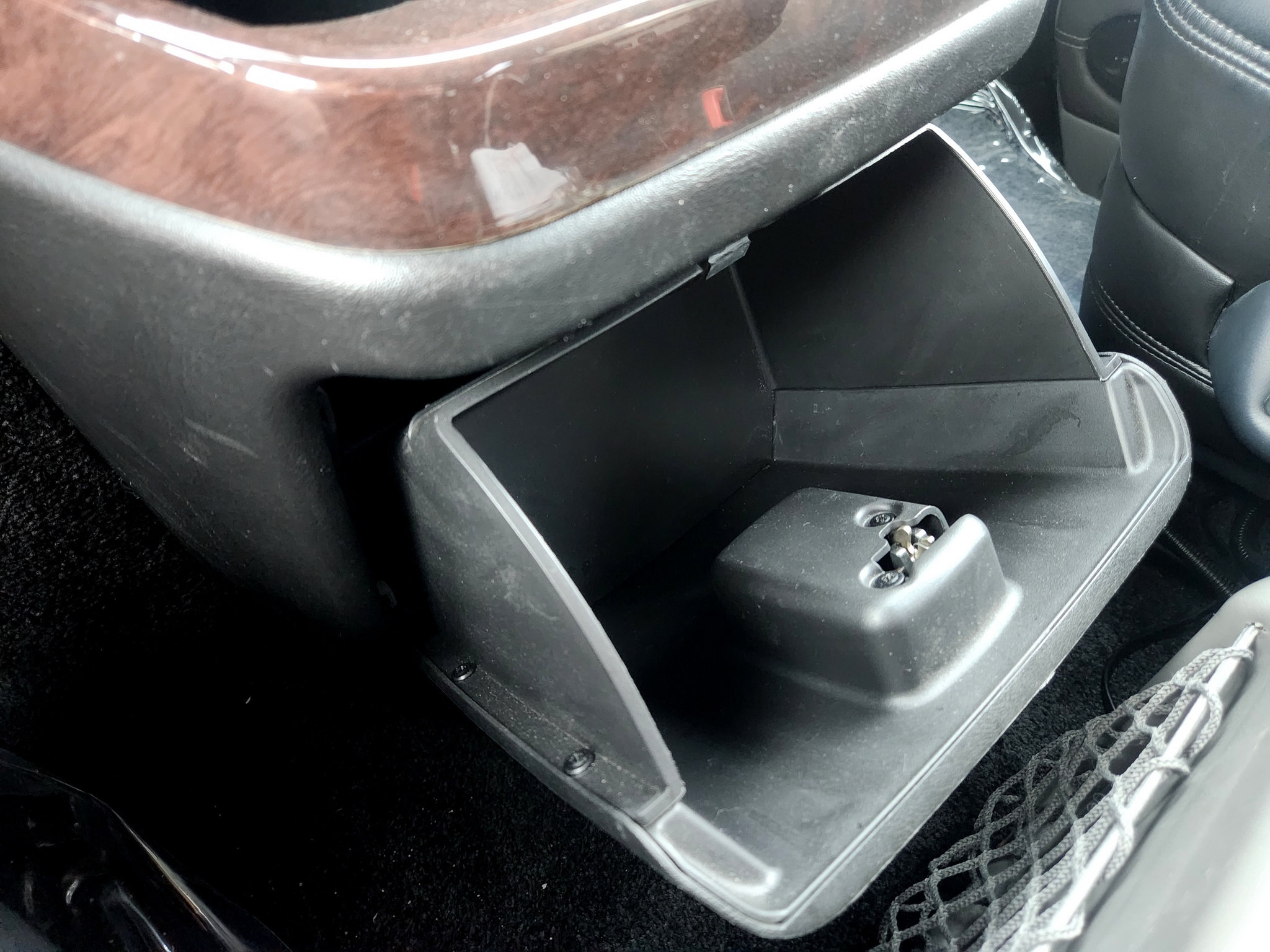 Used 2017 GMC Savana 2500 RWD image 32